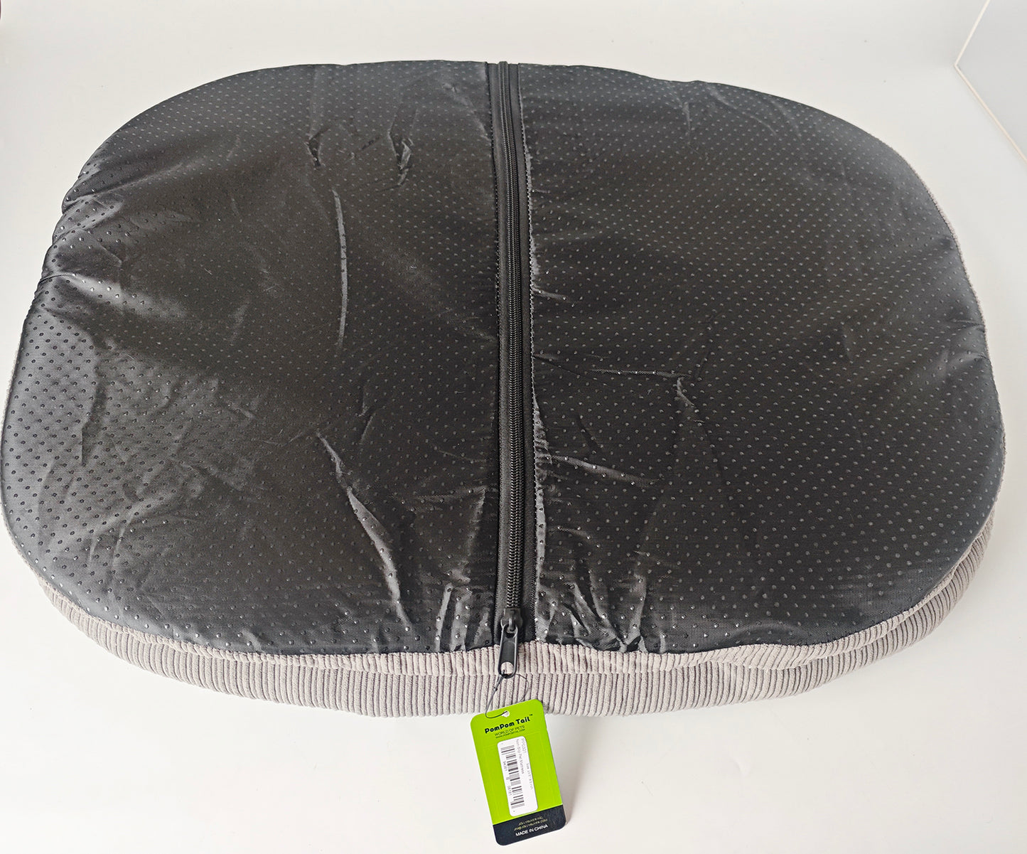 POMPOM TAIL Dog Kennels