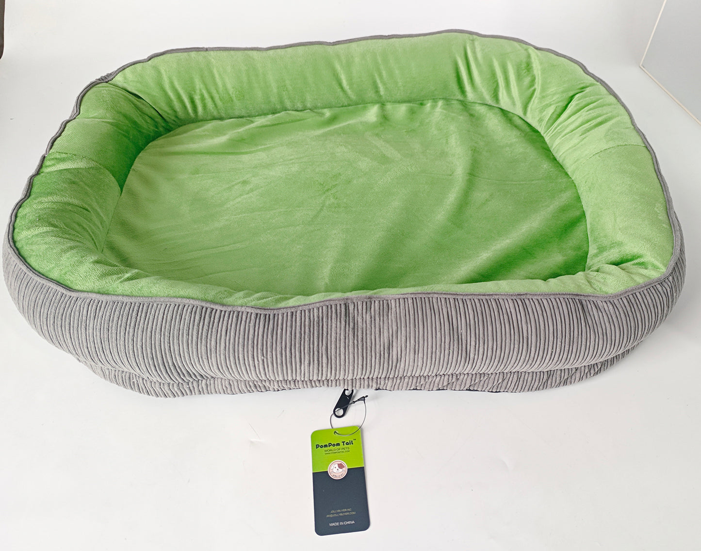 POMPOM TAIL Dog Kennels